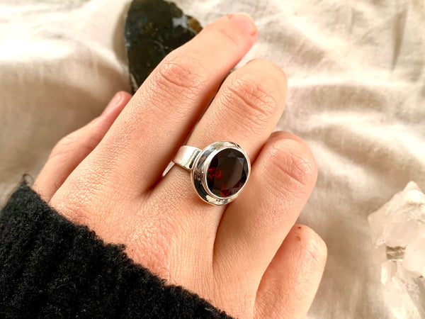 Garnet Ansley Ring - Medium Oval - Jewels & Gems