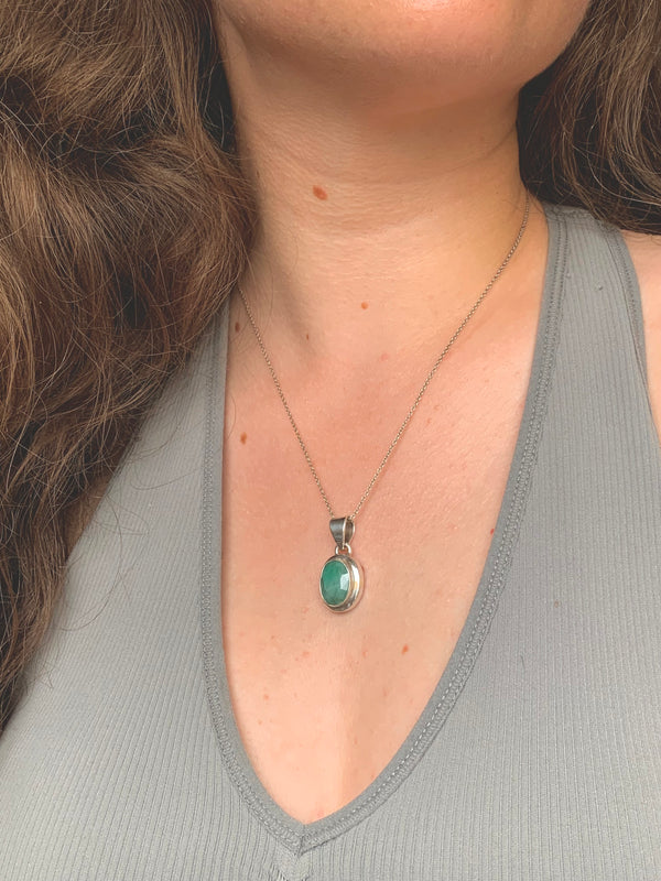 Emerald Ansley Pendant - Regular Oval - Jewels & Gems