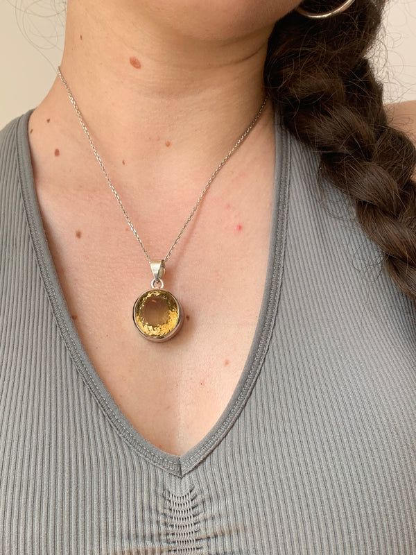 Citrine Naevia Pendant - Large Round - Jewels & Gems