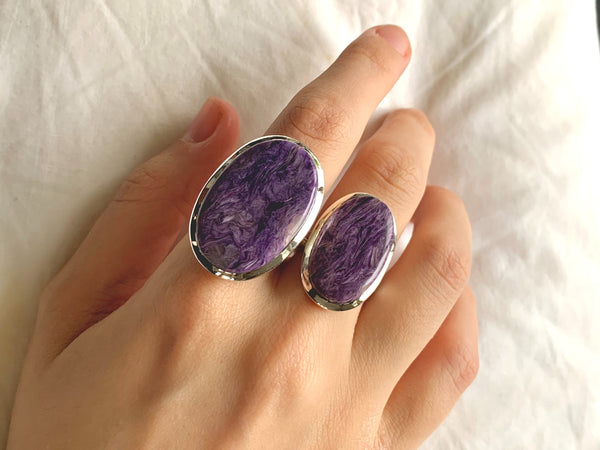 Charoite Naevia Rings - Oval - Jewels & Gems