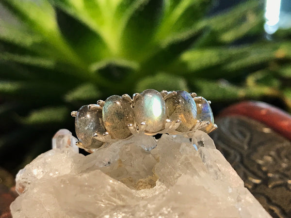 Labradorite Astrid Ring - Jewels & Gems