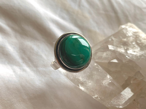 Malachite Brea Ring - Medium Round - Jewels & Gems