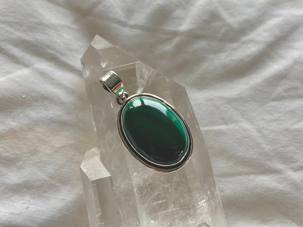 Malachite Brea Pendant - Oval - Jewels & Gems