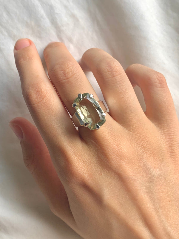 Green Amethyst Tanwen Ring - Jewels & Gems