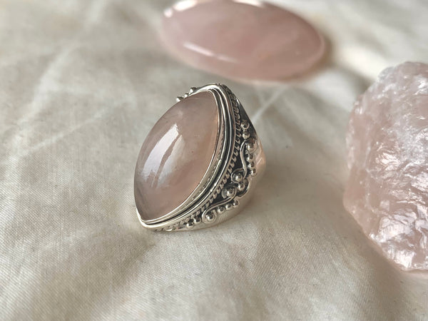 Rose Quartz Kai Ring - Jewels & Gems