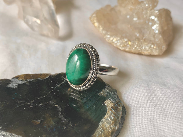 Malachite Itzel Ring - Jewels & Gems