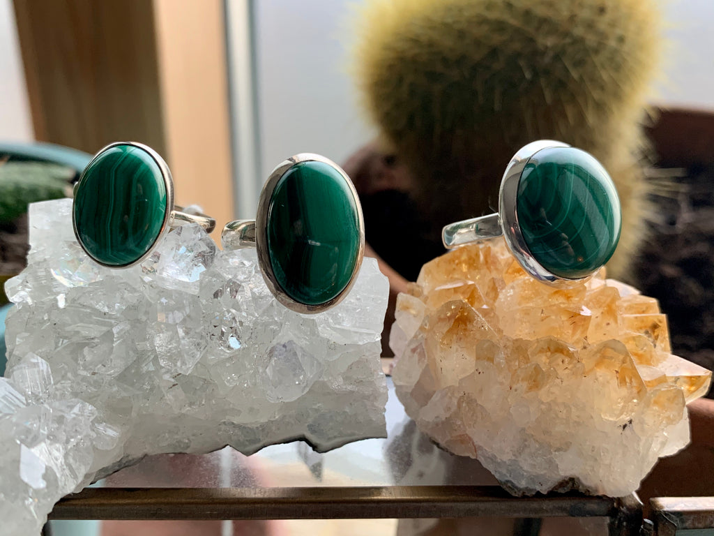 Malachite Mixed Akoni Rings - Jewels & Gems