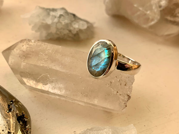 Labradorite Sabina Ring - Medium Oval - Jewels & Gems