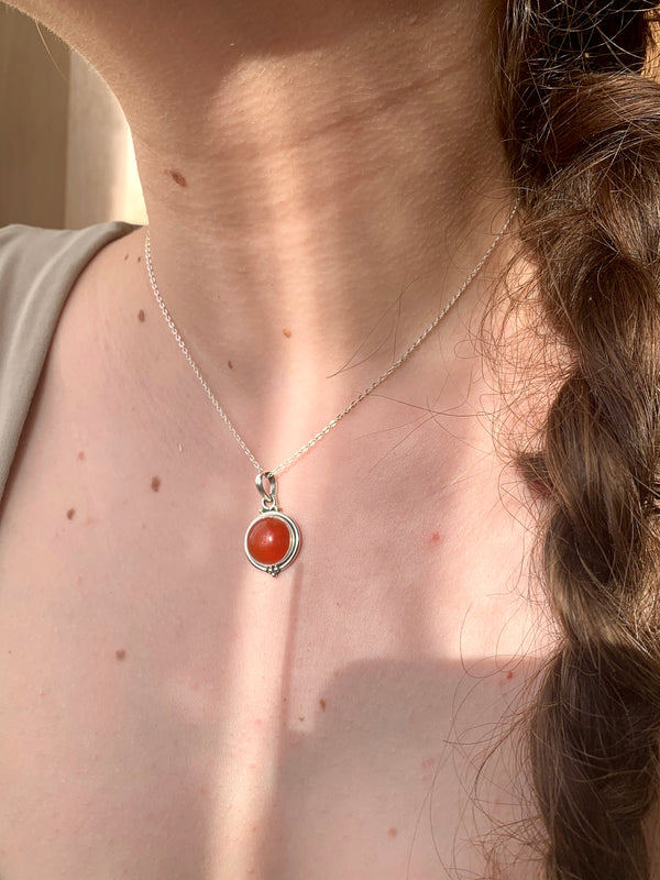 Carnelian Ari Dot Pendant - Jewels & Gems