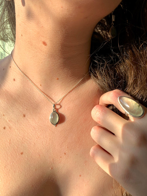 Prehnite Ari Dot Pendant - Oval - Jewels & Gems