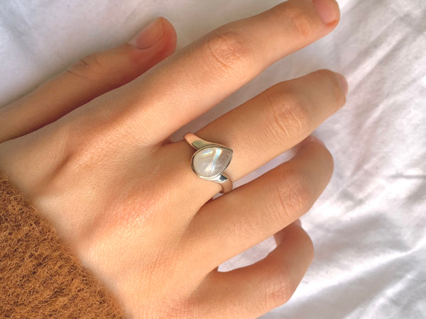 Moonstone Efimia Ring - Teardrop - Jewels & Gems
