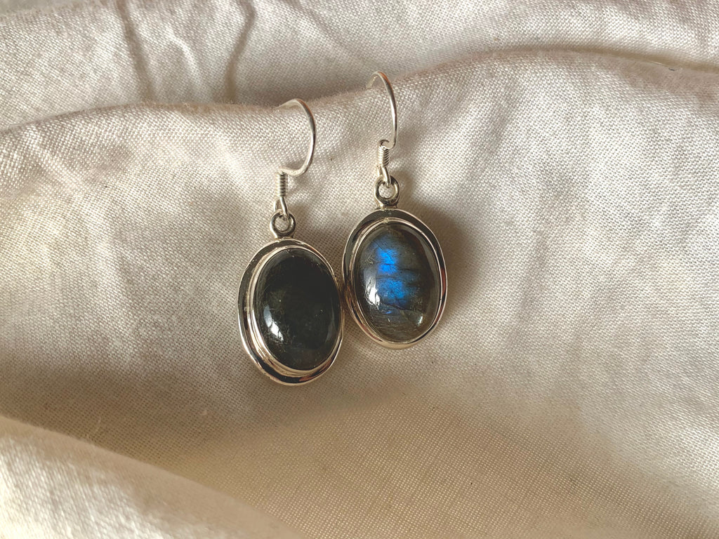 Labradorite Ansley Earrings - Oval - Jewels & Gems