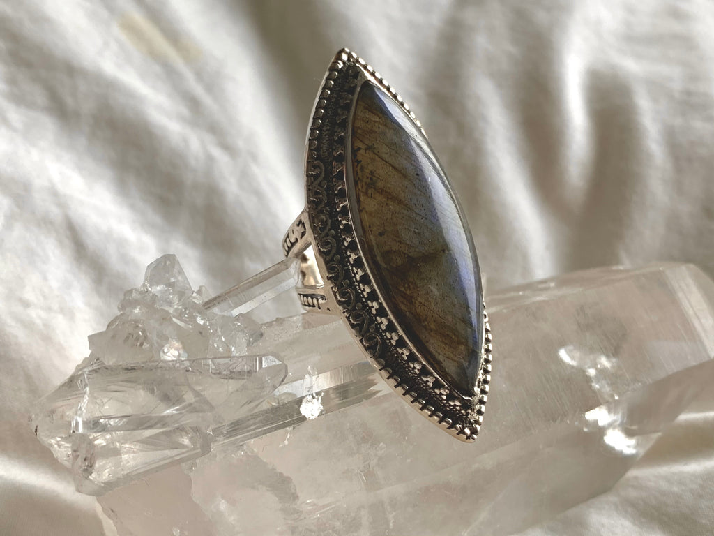 Labradorite Laurentia Ring - Marquise (US 6) - Jewels & Gems