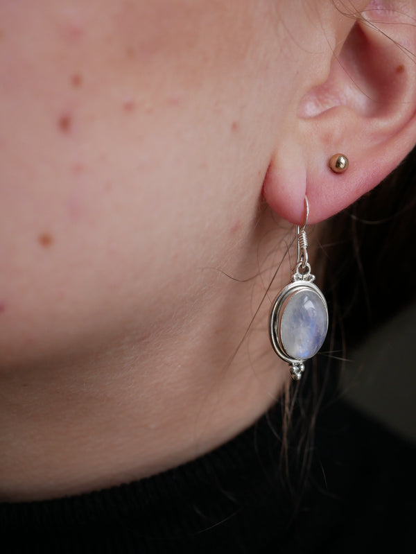Moonstone Ari Earrings - Jewels & Gems