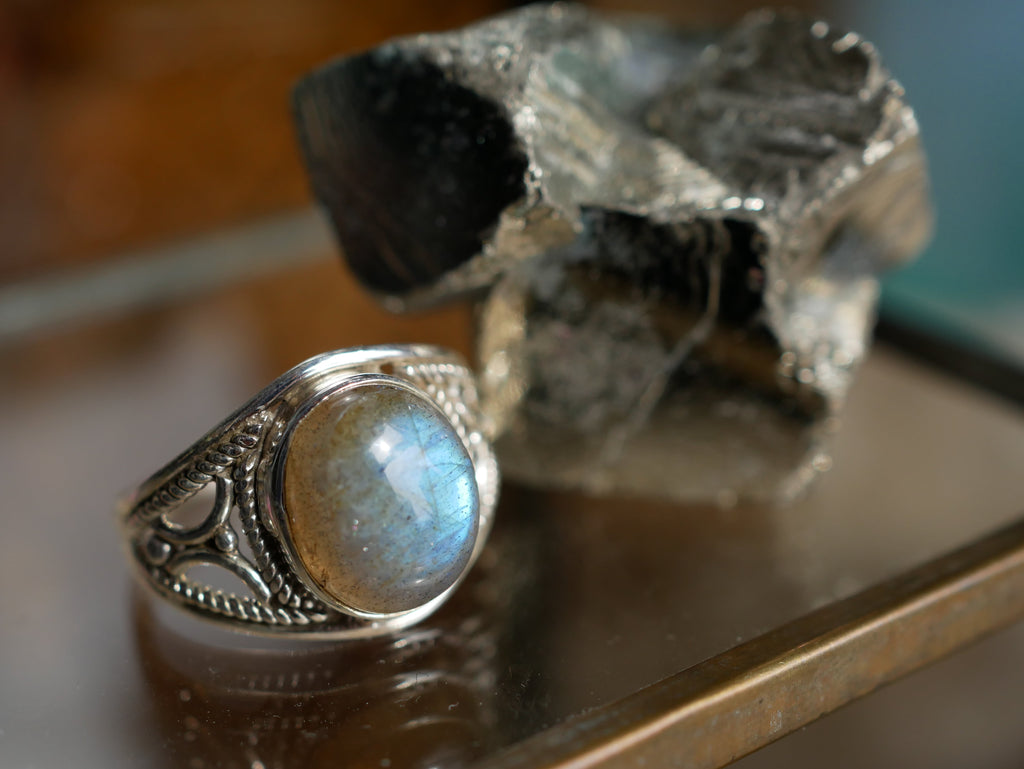 Labradorite Terra Ring - Jewels & Gems