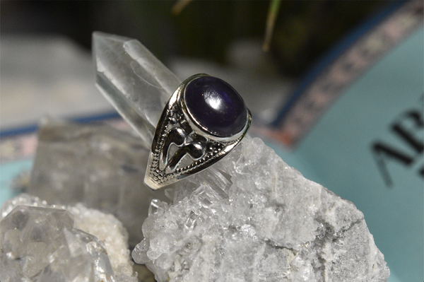 Amethyst Vesta Ring - Jewels & Gems