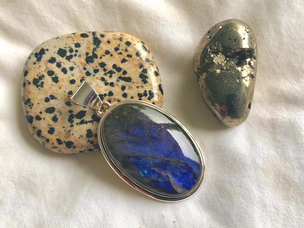 Labradorite Brea Pendant - Large Oval - Jewels & Gems