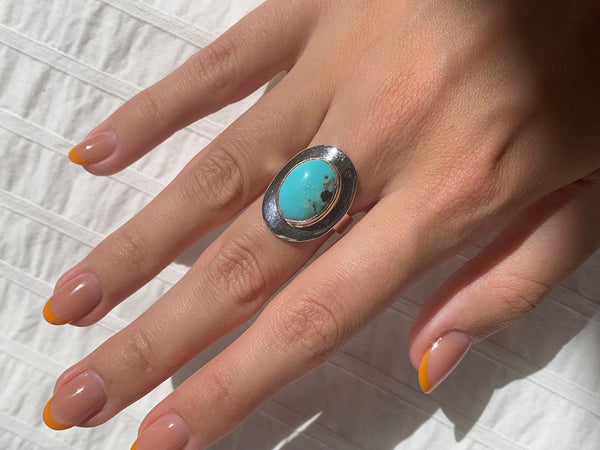 Arizona Turquoise Dinah Ring - Small Oval (US 6.5) - Jewels & Gems