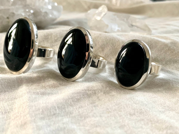 Onyx Adjustable Naevia Rings - Oval - Jewels & Gems