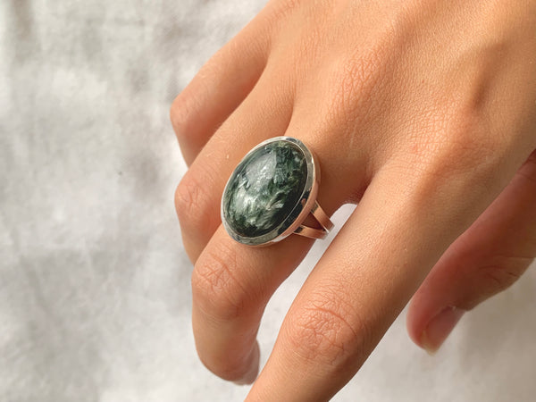 Seraphinite Naevia Ring - Oval - Jewels & Gems