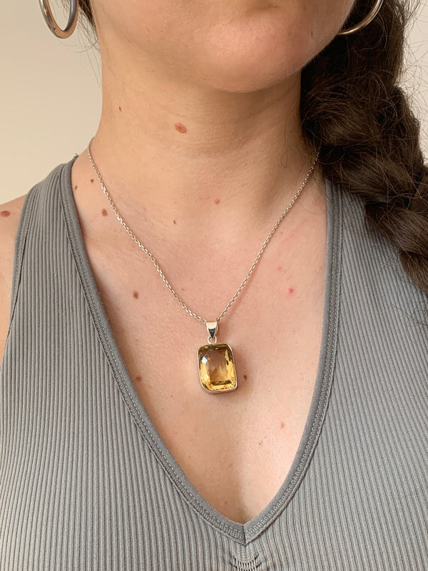 Citrine Naevia Pendant - Square - Jewels & Gems