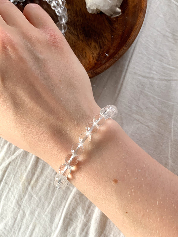 Clear Quartz Bracelet (Faceted Bead) - Jewels & Gems