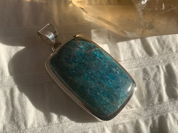 Blue Apatite Naevia Pendant - Rectangle - Jewels & Gems