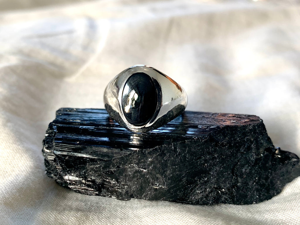 Black Onyx Kleio Ring - Jewels & Gems