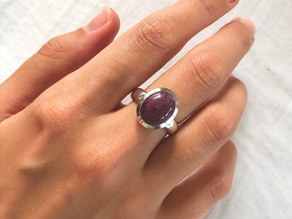 Ruby Naevia Ring - Jewels & Gems