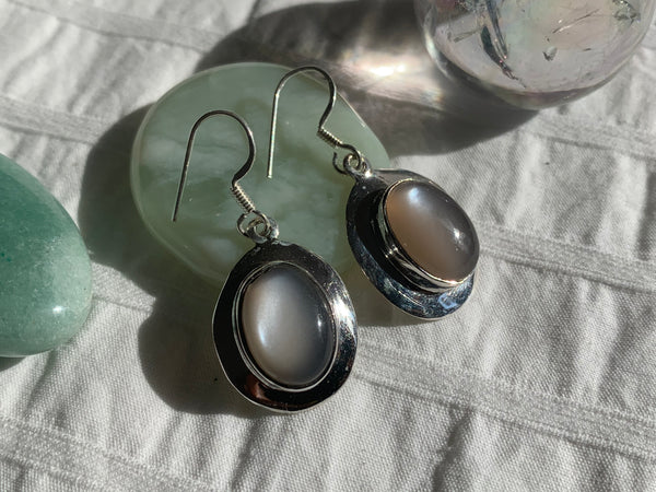 Peach Moonstone Medea Earrings - Jewels & Gems