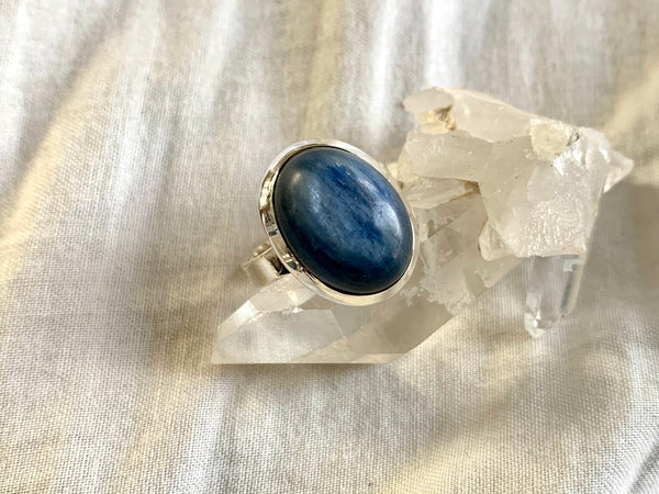 Kyanite Ariel Ring - Oval - Jewels & Gems