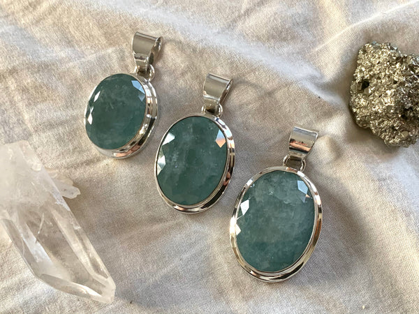 Aquamarine Ansley Pendant - Oval - Jewels & Gems