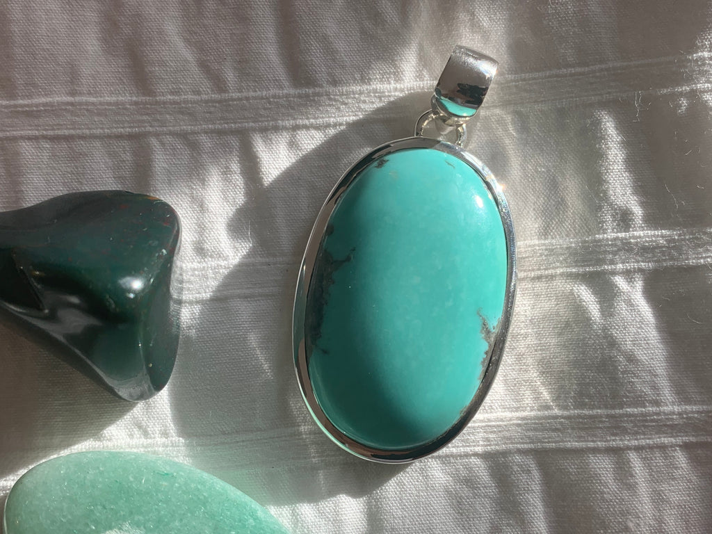 Arizona Turquoise Naevia Pendant - Long Oval - Jewels & Gems