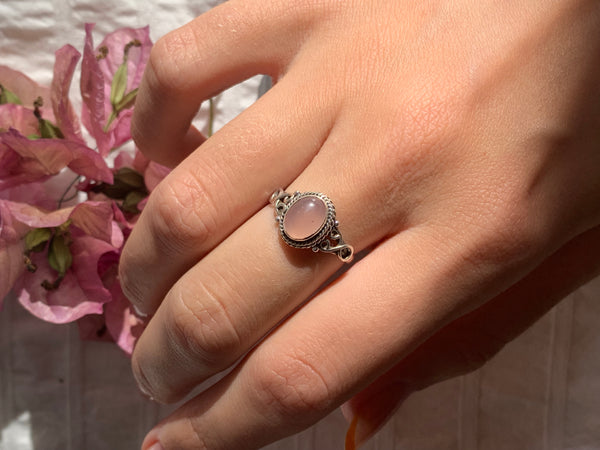 Rose Quartz Melita Ring (US 6 & 7) - Jewels & Gems