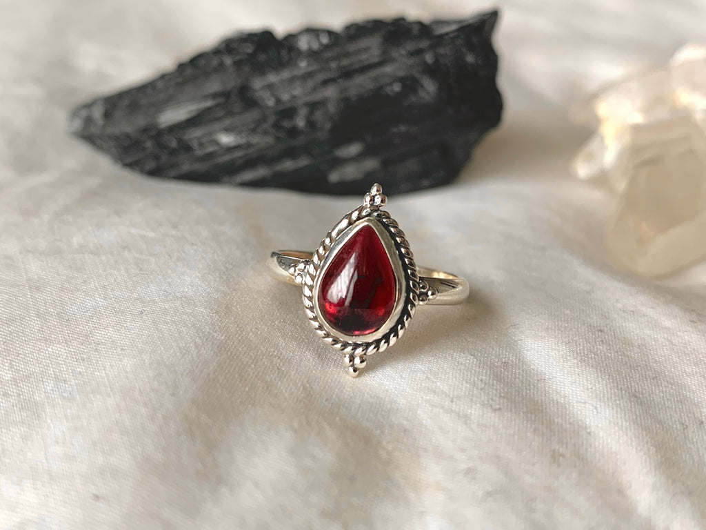 Garnet Tiana Ring - Jewels & Gems