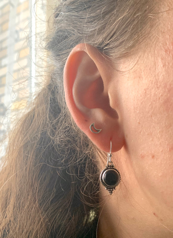 Onyx Cassia Dot Earrings - Jewels & Gems