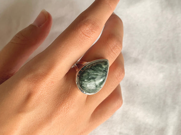 Seraphinite Naevia Ring - Teardrop - Jewels & Gems