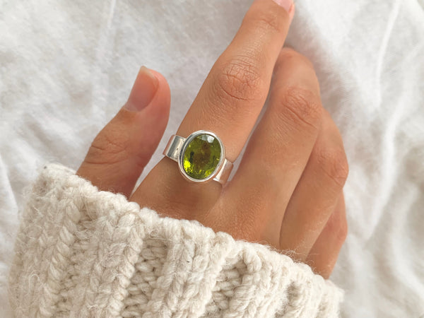 Peridot Sabina Ring - Reg. Oval - Jewels & Gems