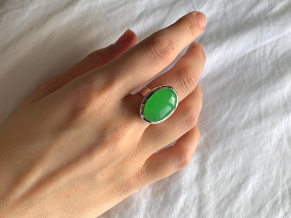 Nephrite Jade Naevia Ring - Reg. Oval - Jewels & Gems