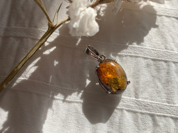 Amber Sanaa Pendant - Small Oval - Jewels & Gems