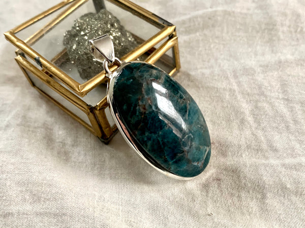 Blue Apatite Naevia Pendant - Large Oval - Jewels & Gems