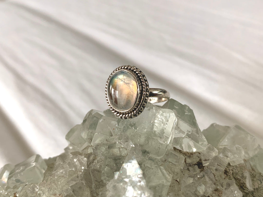 Moonstone Itzel Ring - Jewels & Gems