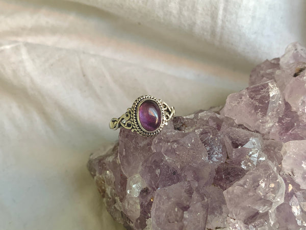 Amethyst Melita Ring - Jewels & Gems