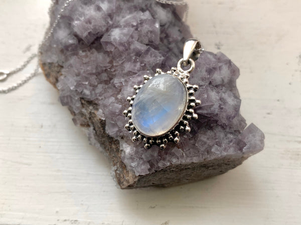 Moonstone Luleia Pendant - Jewels & Gems
