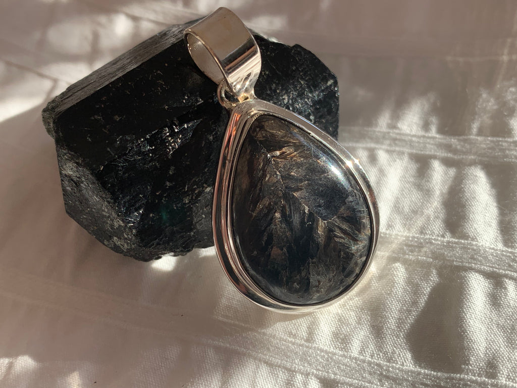 Black Golden Seraphinite Ansley Pendant - Reg. Teardrop - Jewels & Gems