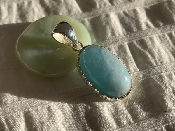 Aquamarine Lilith Pendant - Reg. Oval - Jewels & Gems
