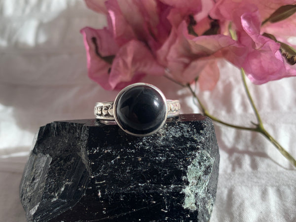 Onyx Eseld Ring - Jewels & Gems