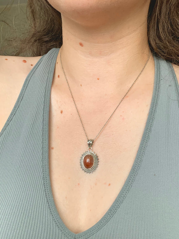 Sunstone Rhona Pendant - Oval - Jewels & Gems